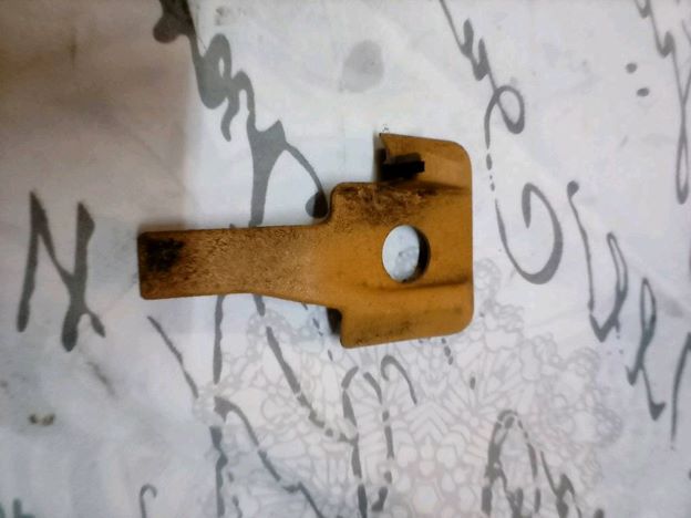 Mercedes W124 W201 Vorne Links Sitzschiene Rand Deckel A1246840318 Mercedes W124 W201 Vorne Links Sitzschiene Rand Deckel A1246840318
