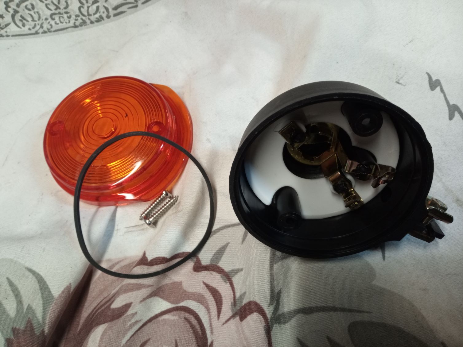 Vape Blinkgeber Simson Blinkgeber 12V 1x18W KR51/1 KR51/2 Schwalbe Star Sperber Blinkrelais Vape Vape Blinkgeber Simson Blinkgeber 12V 1x18W KR51/1 KR51/2 Schwalbe Star Sperber Blinkrelais Vape
