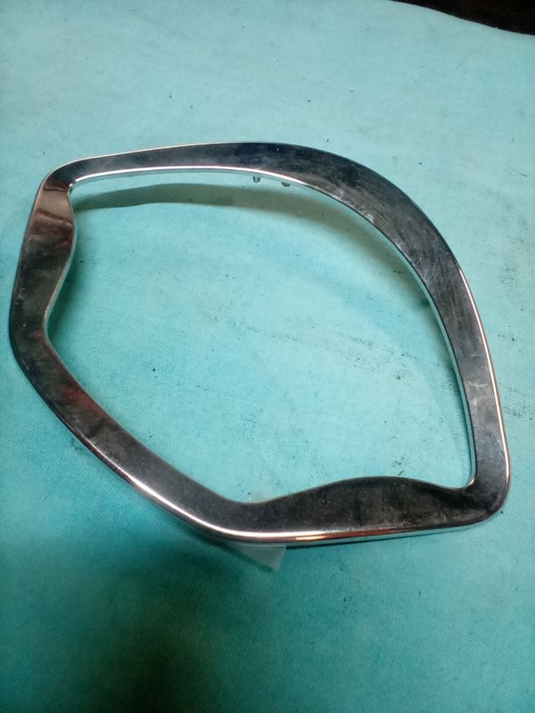 Vespa GTS Tachoblende Rahmen Chrom Vespa GTS Tachoblende Rahmen Chrom