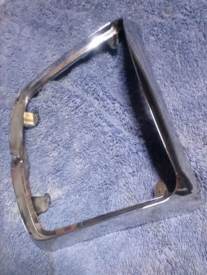 Vespa GTS Rücklicht Rahmen Chrom Vespa GTS Rücklicht Rahmen Chrom