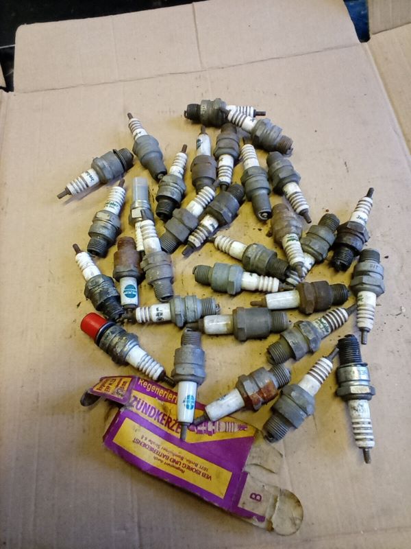Simson Lagerräumung Zündkerze Simson Lagerräumung Zündkerze