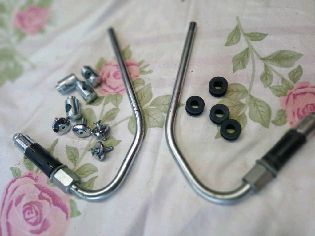 Vespa Sprint Primavera  Windschutzscheibe Flach Halter Vespa Sprint Primavera  Windschutzscheibe Flach Halter