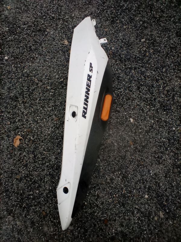Gilera Runner c46 Verkleidung Seitenverkleidung Gilera Runner c46 Verkleidung Seitenverkleidung