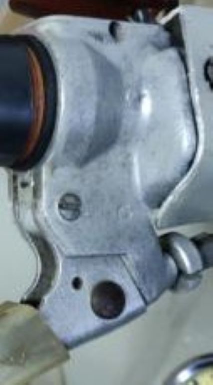 Simson Schwalbe kr51/1 Armatur Klemmstück rechts Simson Schwalbe kr51/1 Armatur Klemmstück rechts