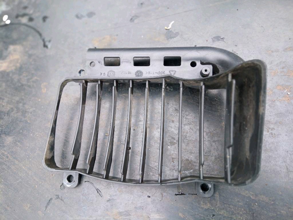 Vespa Piaggio GT L125 Kühler Luftleitblech Vespa Piaggio GT L125 Kühler Luftleitblech