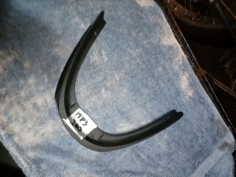 Piaggio MP3 300 400 500 Verkleidung Abdeckung Gepäckträger Top Case Piaggio MP3 300 400 500 Verkleidung Abdeckung Gepäckträger Top Case