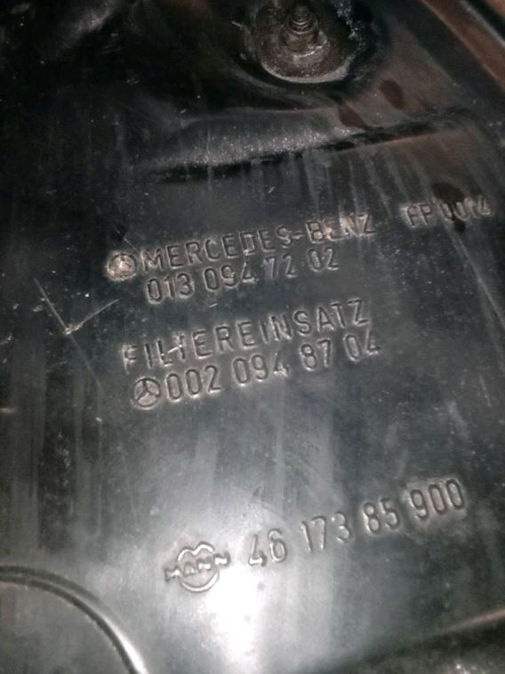 Mercedes W124 W201 Luftfilterkasten (S124) 230 TE 2.3 136ps W126 S-Klasse 260 SE Mercedes W124 W201 Luftfilterkasten (S124) 230 TE 2.3 136ps W126 S-Klasse 260 SE