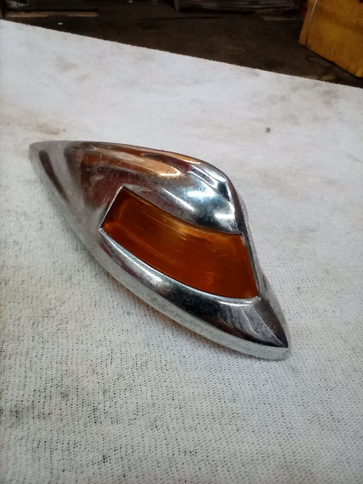 a0861a1b-1d3a-470c-a17c-a834c23c2959 Seitewagen Lampe