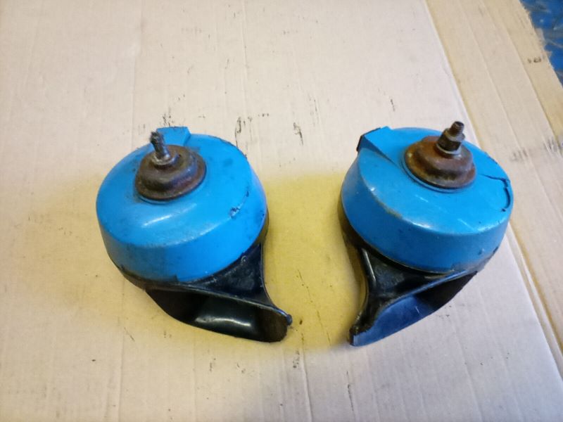Simson mz Lagerräumung Hupe 12v Simson mz Lagerräumung Hupe 12v