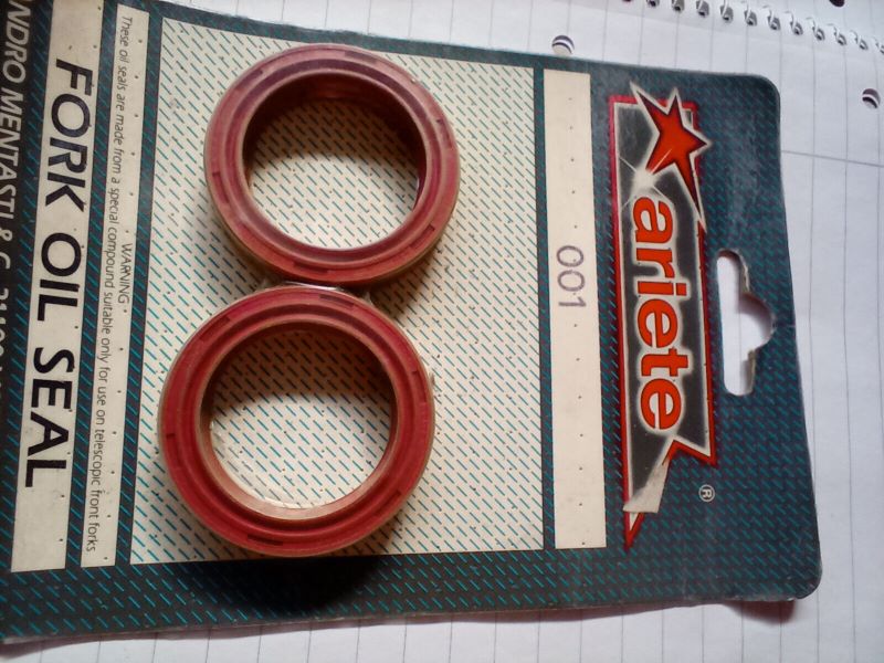 Simmerring Satz Gabel Simmerring Motorrad ARI 001 36x48x10,5 mm Simmerring Satz Gabel Simmerring Motorrad ARI 001 36x48x10,5 mm