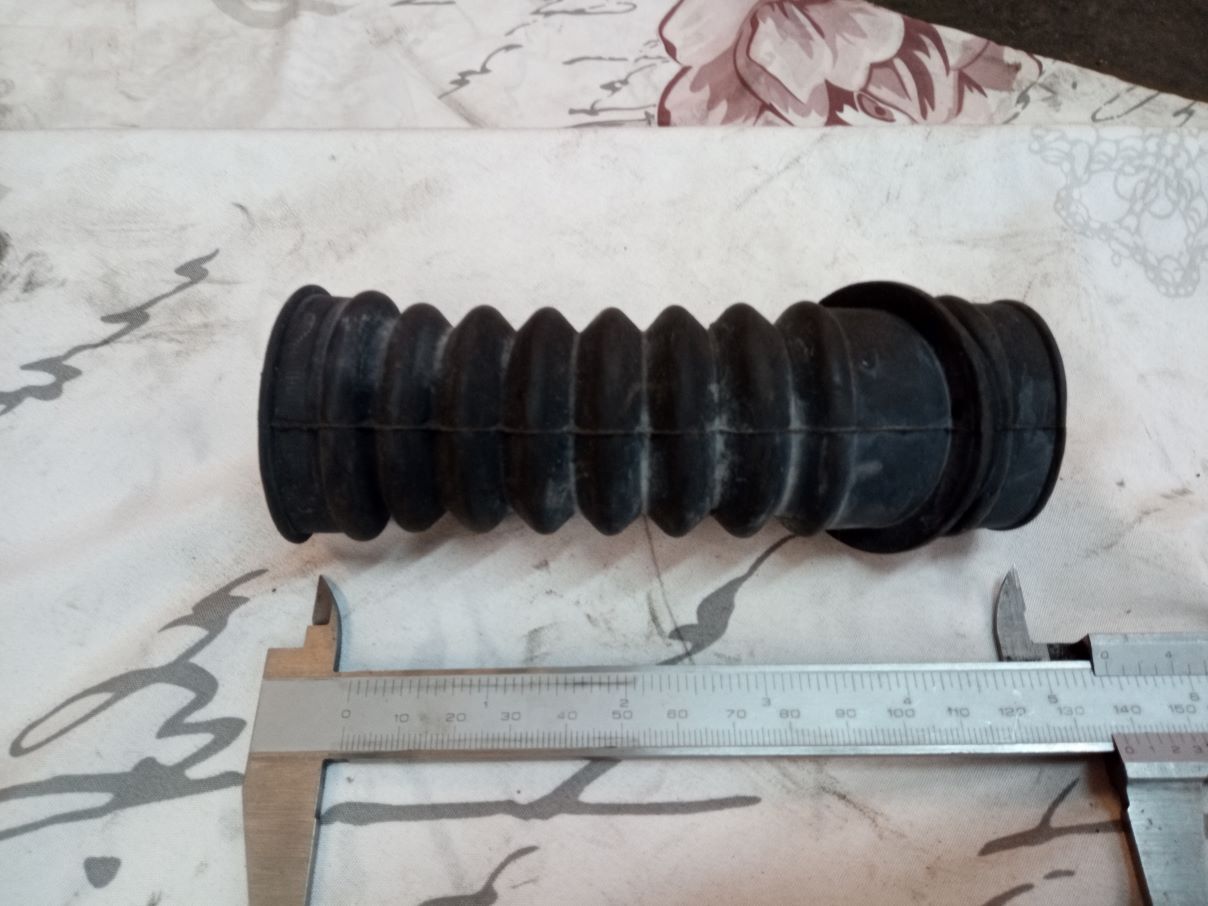 Piaggio Vespa Gummischlauch Ansaugmuffe Piaggio Vespa Gummischlauch Ansaugmuffe